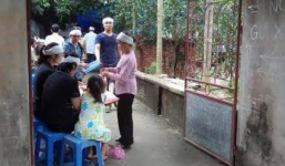 Nghịch tử Hà thành mua dao đặt lên bàn thờ bố với ý định sát hại mẹ?